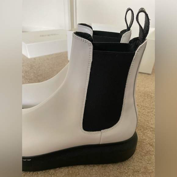 Alexander McQueen Ivory Boot | Brand NEW & Unused |Size 42 | Men - Picture 4 of 10